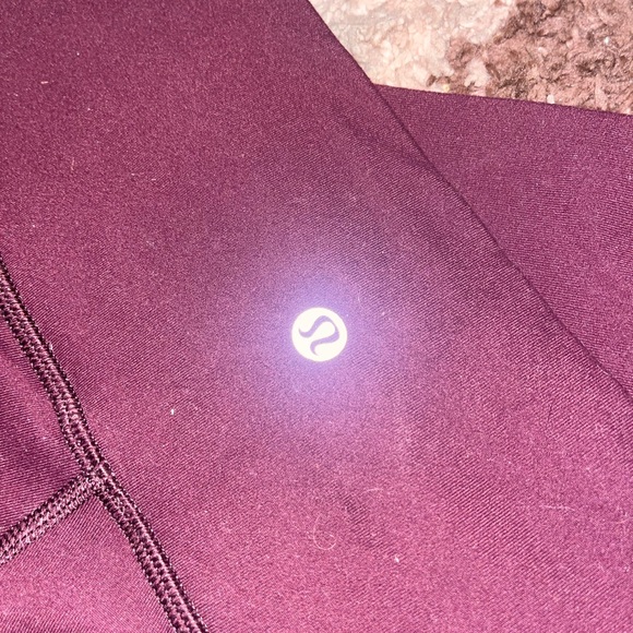 Lulu lemon size 8 - Picture 3 of 3